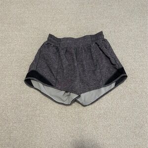 lululemon Hotty Hot Short 4" size 4 in Grey